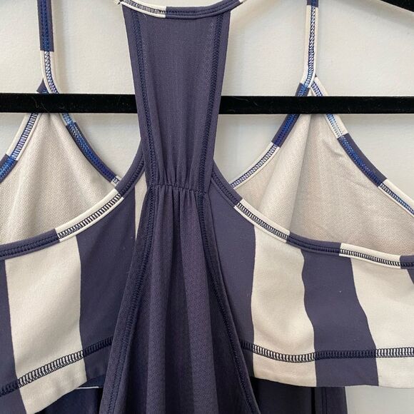 Lululemon No Limits Built In Bra Racerback Tank Top Women Size 10 - Picture 7 of 9